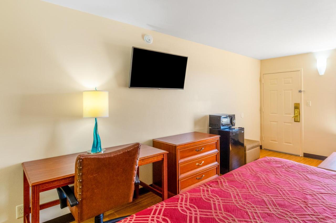 Econo Lodge Gaffney Bagian luar foto